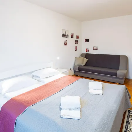 ゲストハウス Emona リュブリャナ